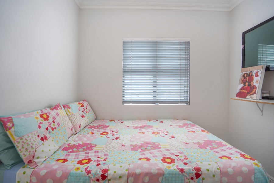 2 Bedroom Property for Sale in Parklands North Western Cape